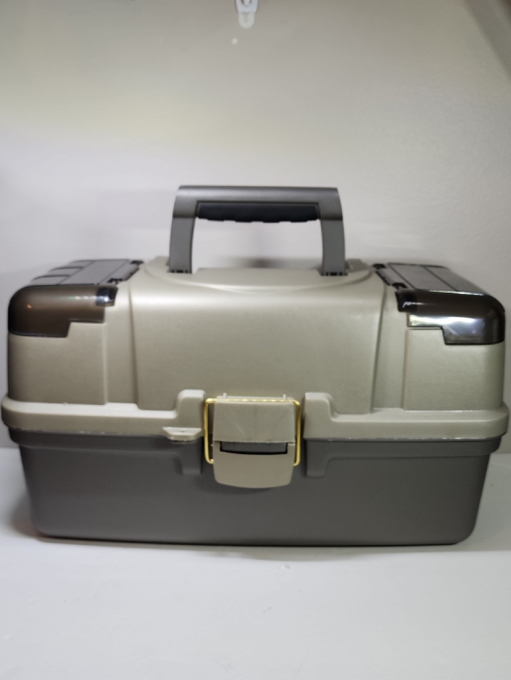 Three-Tray Tacke Box< Portable Tool/Storage Box in Light Taupe and Dark Gray